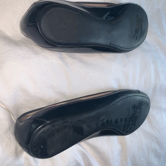 BURBERRY FLATS - Picture 5 of 9